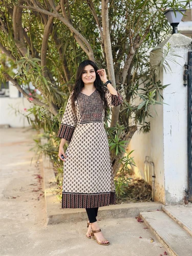 Ajrakh Vegetable Print Straight Kurti 