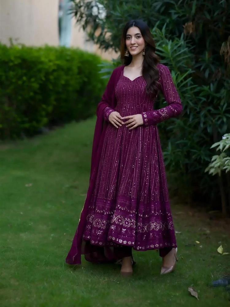 Kali Cut Anarkali Suit Set