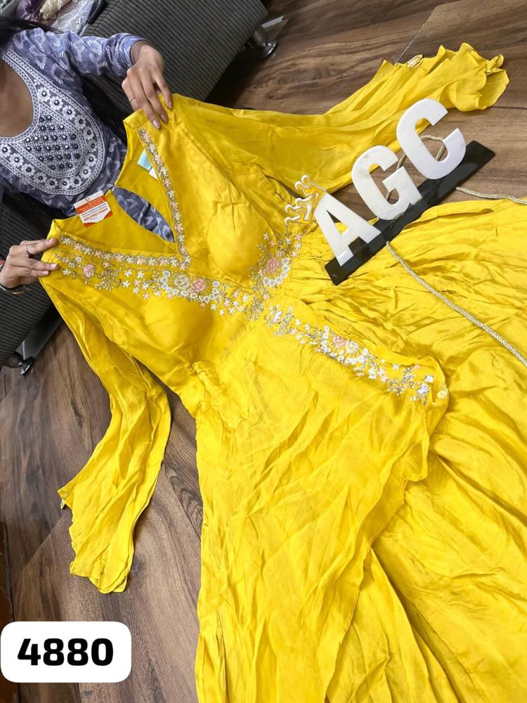 Maslin Silk Premium Gown 