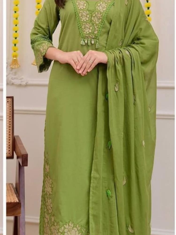 Designer Wear Exclusive Suit 