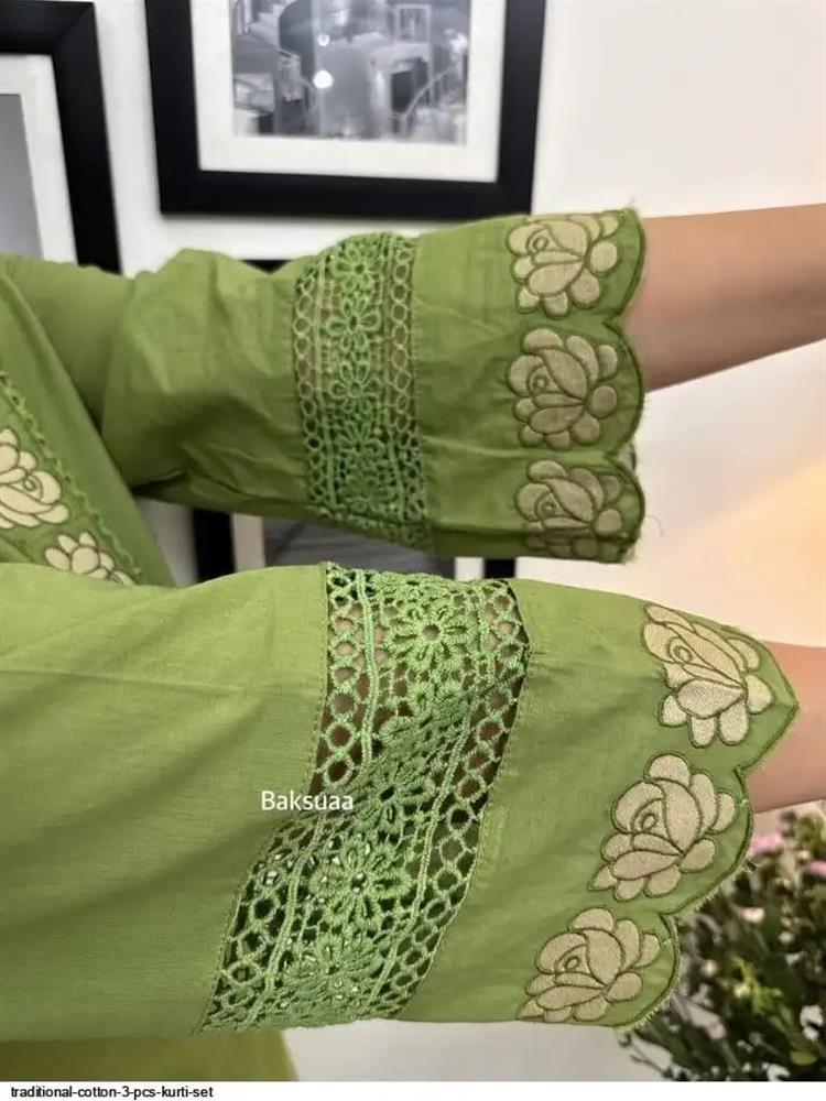 Designer Wear Exclusive Suit 