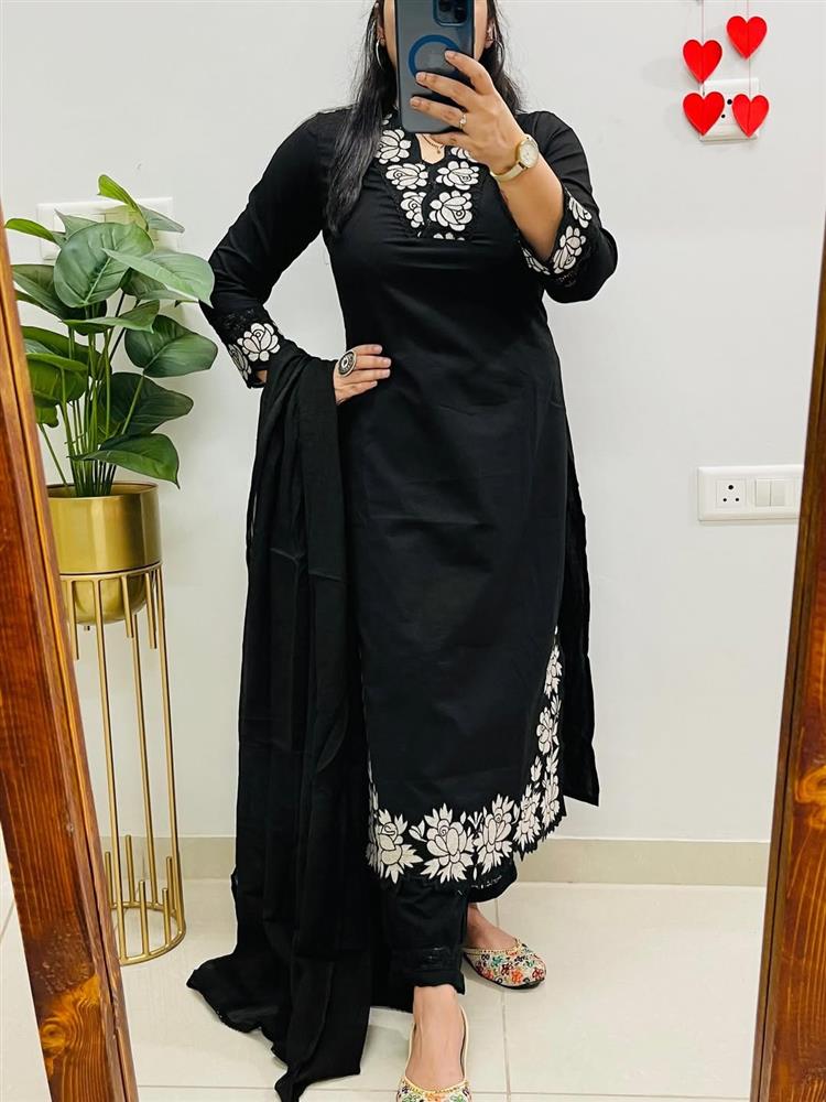 Designer Wear Exclusive Suit 