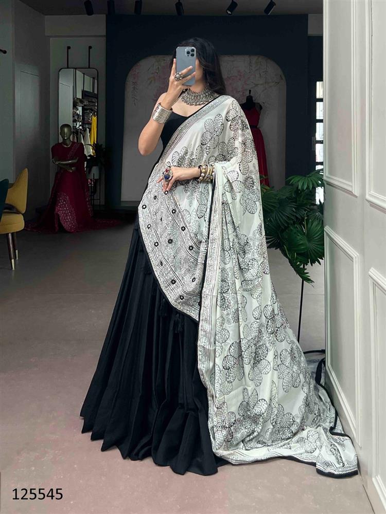 Wedding/ Navratri Special Lehenga 