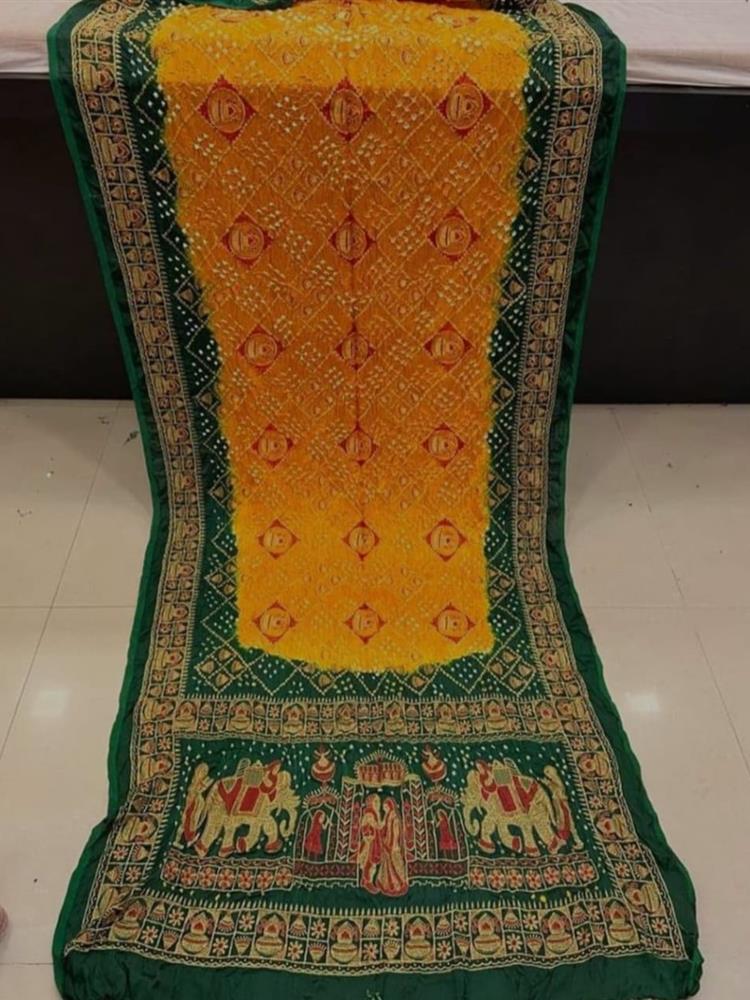 Bandhani with Work saree