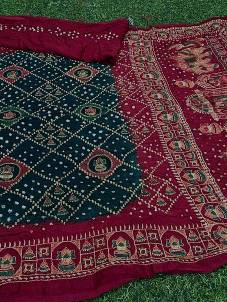 Bandhani with Work saree