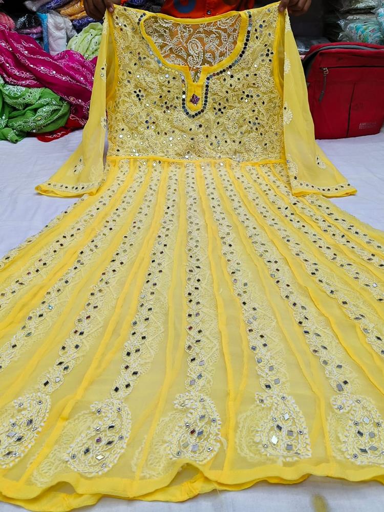 Chikankari Yog Neck Anarkali Kurti Mirrowork