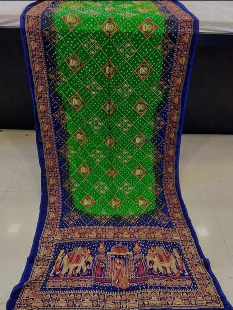 Bandhani with Work saree