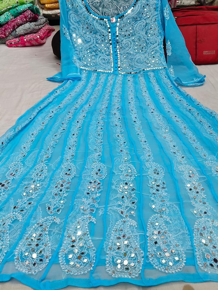 Chikankari Yog Neck Anarkali Kurti Mirrowork
